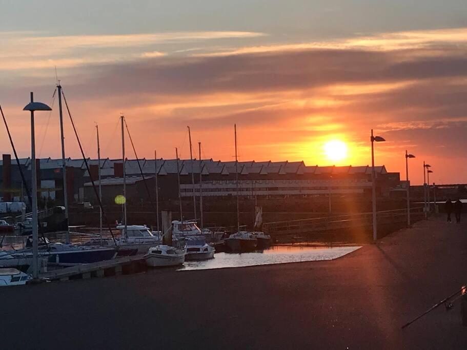 Duplex, Le Citadin Leilighet Cherbourg-en-Cotentin Eksteriør bilde